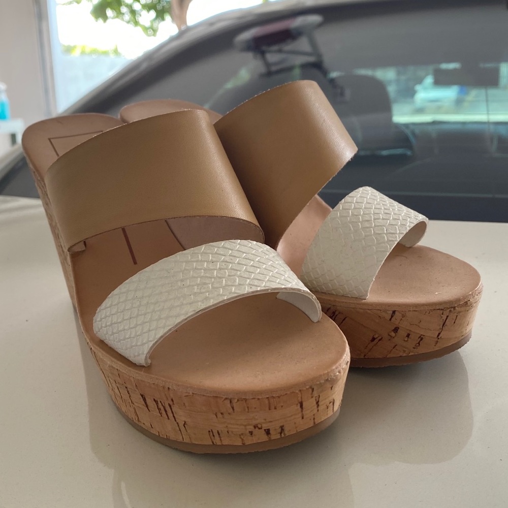 Dolce Vita ~ Posh wedges